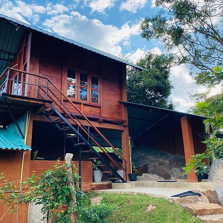 Вилла Lion Wood Treehouse Talkote Экстерьер фото